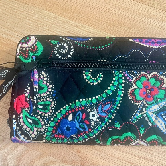 Vera Bradley NWT Turn Lock Wallet in Kiev Paisley(Retired Print) - Picture 10 of 13